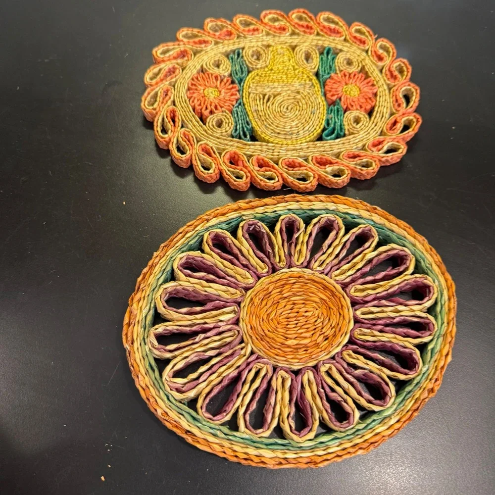 Vintage Trivet Set Home Decor Multicolor Boho Straw Woven Floral Fruit 2pc
